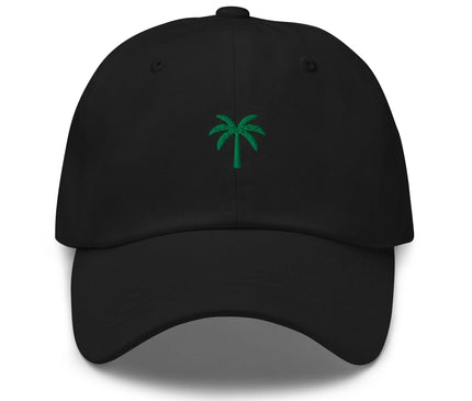 Casquette noire avec un palmier vert brodé sur le devant, s'inspirant de l'esprit tropical et vibrant du Brésil. Accessoire décontracté et raffiné, évoquant les plages paradisiaques, la chaleur de la culture brésilienne et un style exotique.